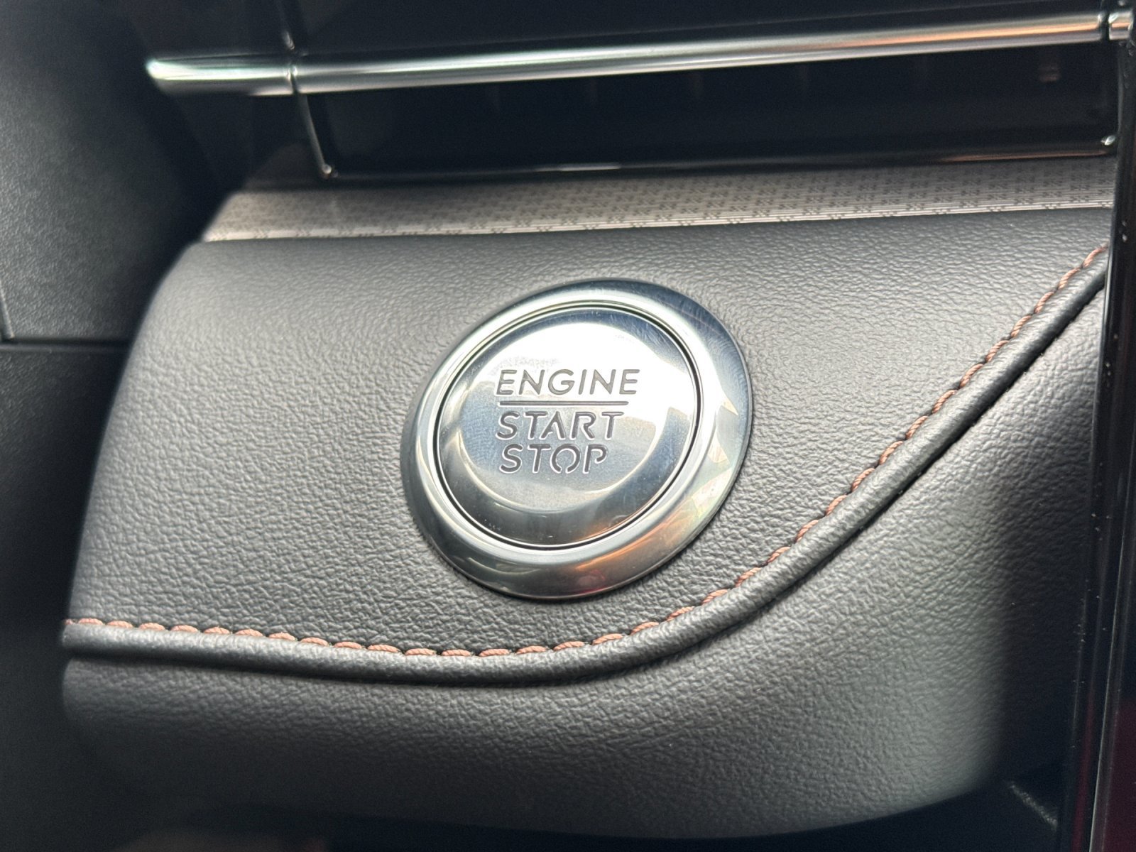 New 2026 Lincoln Nautilus Premier w/ Equipment Group 102A AWD/4WD image 22