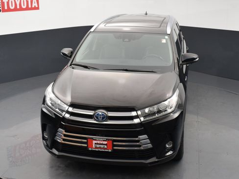 Used 2019 Toyota Highlander Limited Platinum AWD/4WD image 36