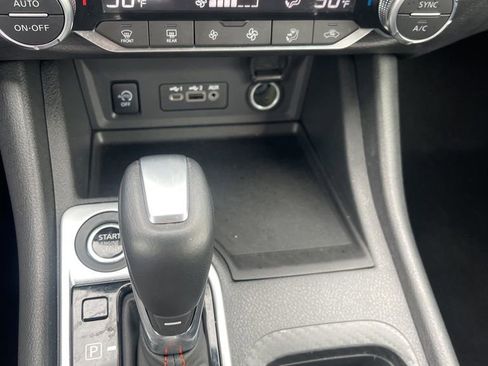 Certified 2024 Nissan Sentra SR image 16