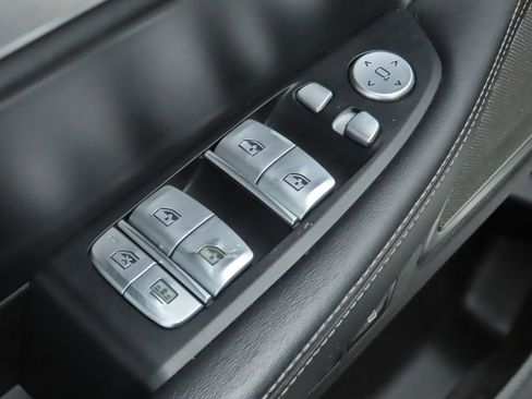 Used 2022 BMW 750i xDrive 750i xDrive w/ Executive Package image 24