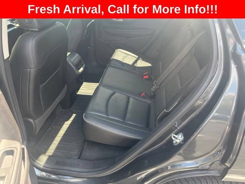 Used 2018 GMC Terrain Denali w/ Driver Alert Package II AWD/4WD image 9