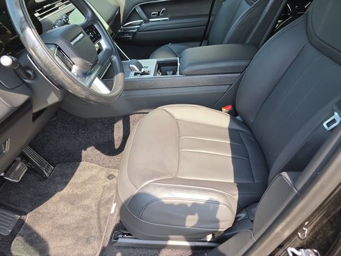 Certified 2025 Land Rover Range Rover SE AWD/4WD image 21