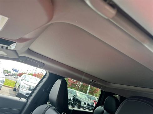 New 2025 Mitsubishi Outlander SEL image 16