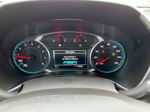 Used 2018 Chevrolet Equinox Premier image 11