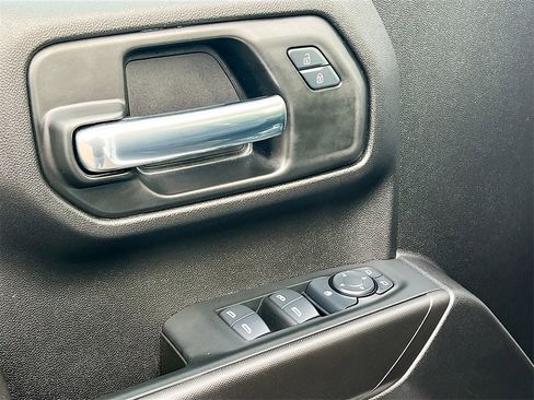 Used 2025 Chevrolet Silverado 1500 Custom Trail Boss image 17