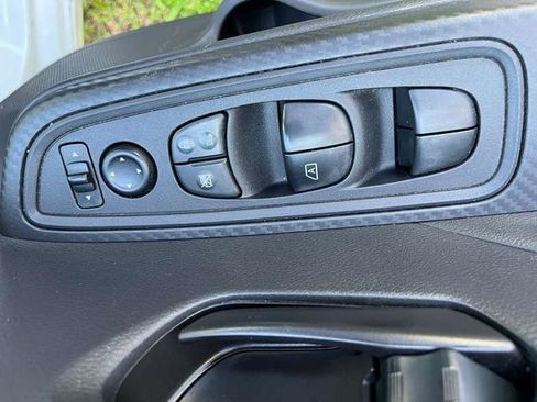 Used 2020 Nissan Versa S FWD image 24