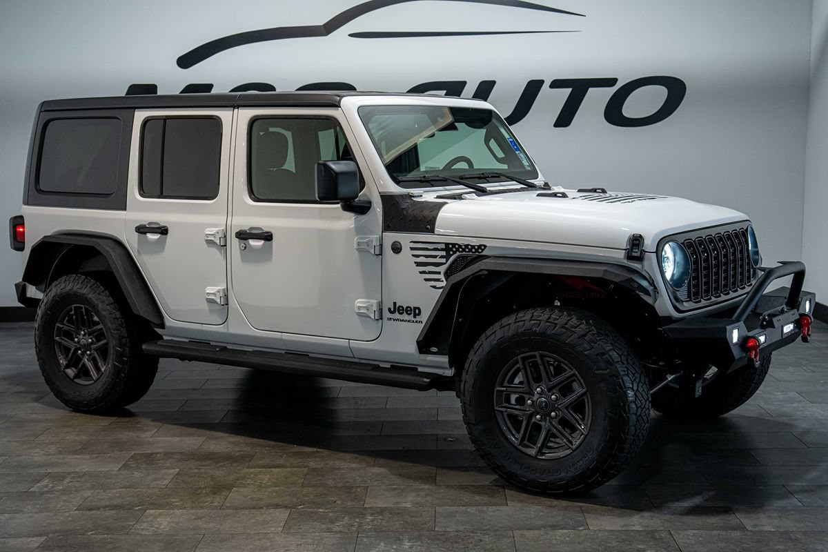 Used 2024 Jeep Wrangler Unlimited Sport AWD/4WD image 7