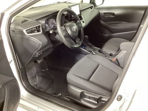 Used 2023 Toyota Corolla LE FWD image 28