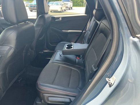 Used 2023 Ford Escape ST-Line AWD/4WD image 11