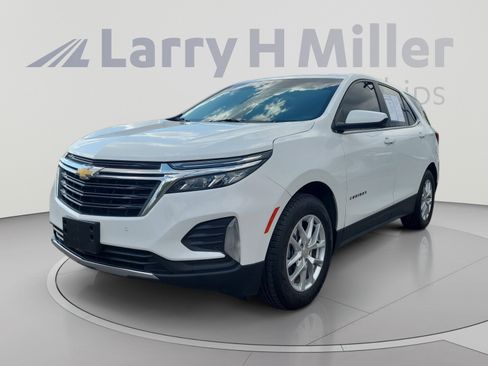 Used 2024 Chevrolet Equinox LT FWD image 1