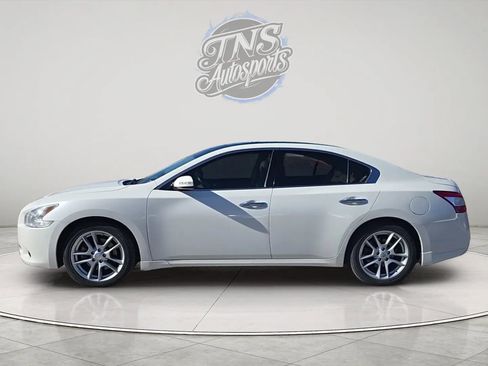 Used 2010 Nissan Maxima 3.5 SV w/ Premium Pkg image 2