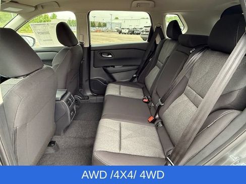 Used 2026 Nissan Rogue SV AWD/4WD image 13