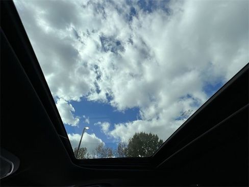 New 2025 Jeep Grand Cherokee L Altitude image 21