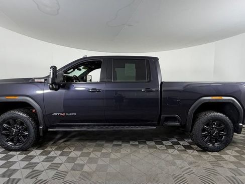 Used 2024 GMC Sierra 2500 AT4 w/ AT4 Premium Plus Package AWD/4WD image 5