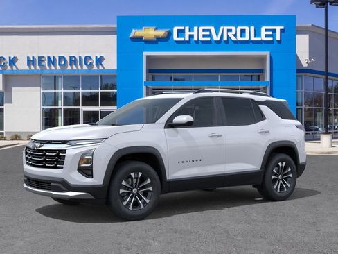 New 2026 Chevrolet Equinox LT image 3