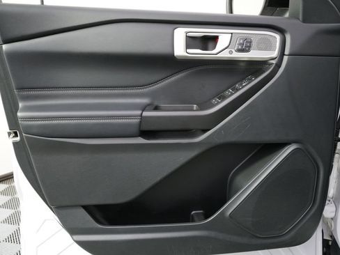 Used 2020 Ford Explorer Limited AWD/4WD image 23