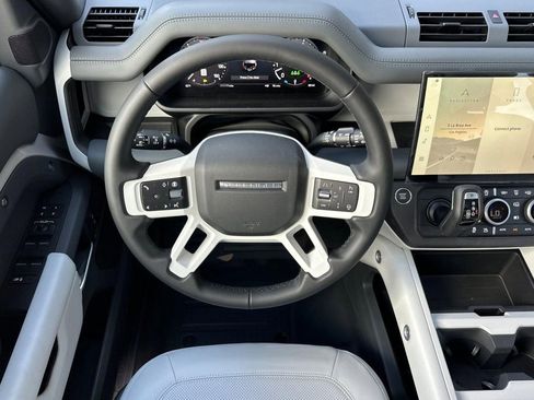 New 2026 Land Rover Defender 110 X-Dynamic SE AWD/4WD image 16