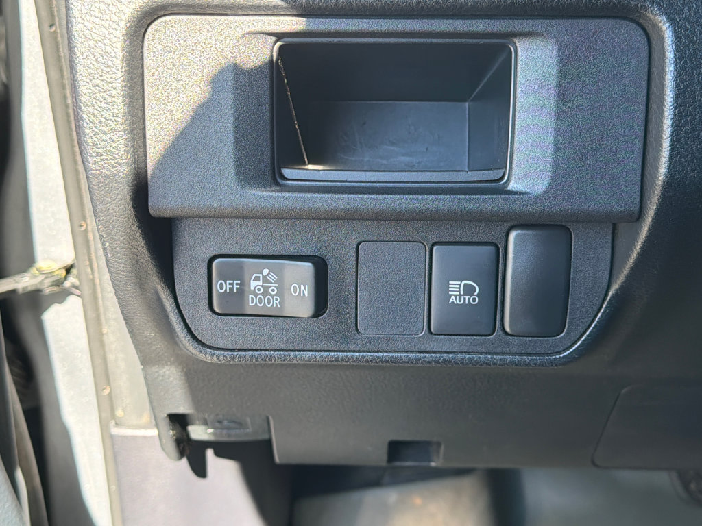 Used 2019 Toyota Tacoma SR5 AWD/4WD image 31