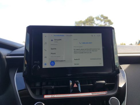 Used 2025 Toyota Corolla LE image 19