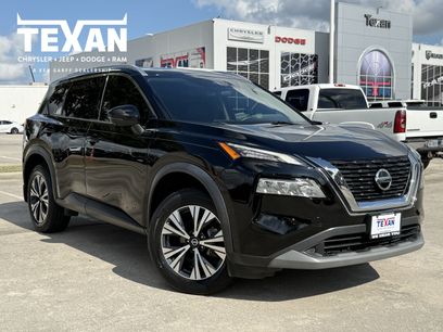 Used 2021 Nissan Rogue SV w/ Premium Package