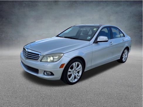 Used 2008 Mercedes-Benz C 300 Sedan image 3
