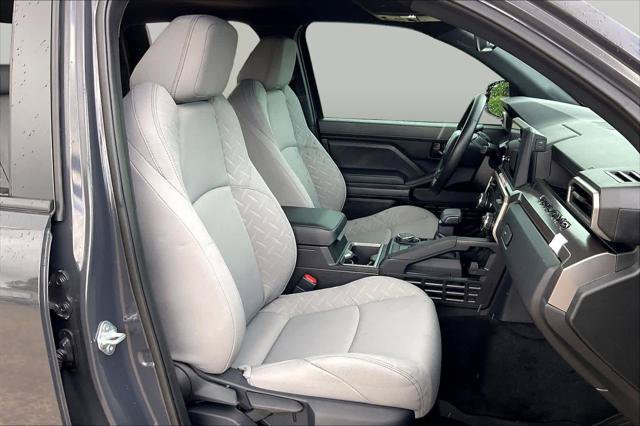 Certified 2026 Toyota Tacoma SR5 AWD/4WD image 9