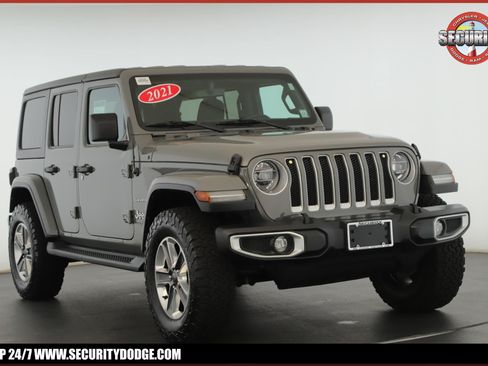 Used 2021 Jeep Wrangler Unlimited Sahara AWD/4WD image 1