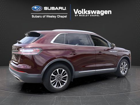 Used 2022 Lincoln Nautilus FWD w/ Premium Package image 8