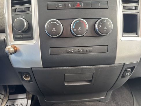 Used 2012 RAM 1500 Classic SLT w/ Luxury Group image 29