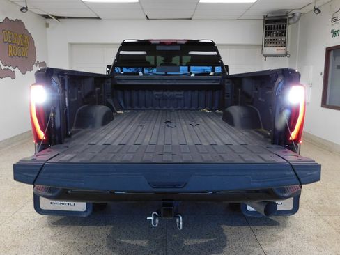 Used 2025 GMC Sierra 3500 Denali w/ Denali Reserve Package AWD/4WD image 82