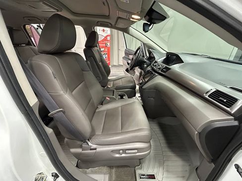 Used 2016 Honda Odyssey Touring image 38