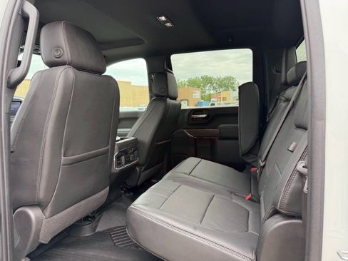 Used 2023 Chevrolet Silverado 3500 High Country w/ Z71 Off-Road Package AWD/4WD image 8