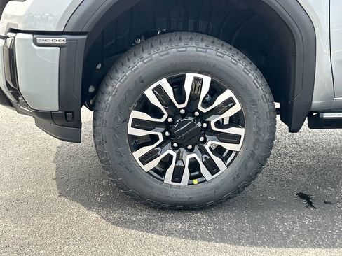 New 2026 GMC Sierra 2500 Denali Ultimate image 12