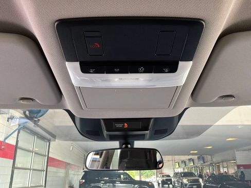 Used 2026 Nissan Rogue SV FWD image 16