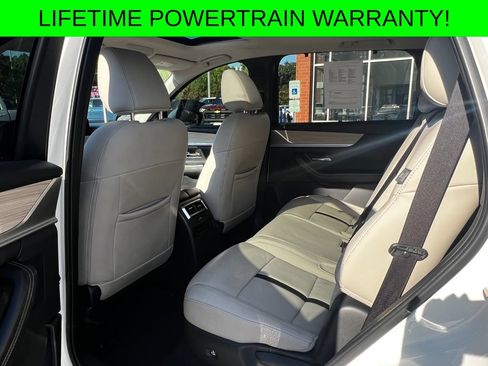 Used 2024 MAZDA CX-90 3.3 Turbo w/ Preferred Plus AWD/4WD image 16