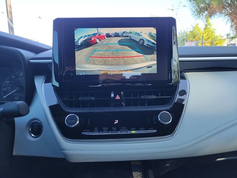 Used 2024 Toyota Corolla SE image 27