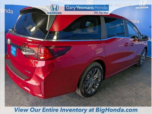 New 2026 Honda Odyssey Touring image 6