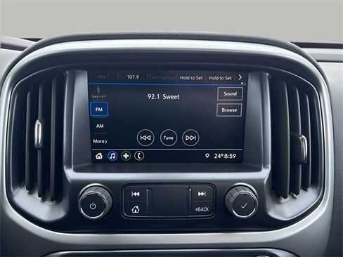 Used 2022 Chevrolet Colorado LT w/ Chrome Appearance Package image 15