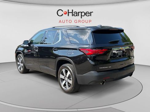 Used 2023 Chevrolet Traverse LT w/ LT Premium Package AWD/4WD image 5