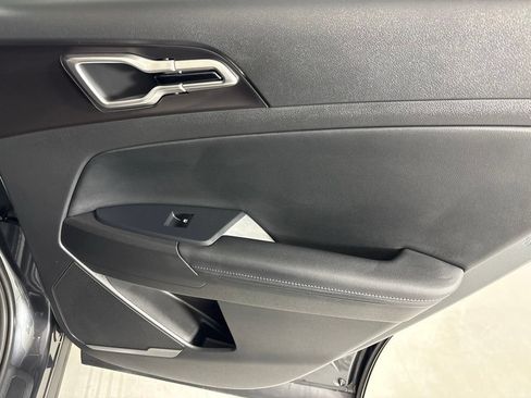 New 2026 Kia Sportage EX FWD image 19