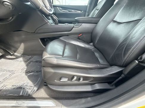 Used 2020 Cadillac XT5 Premium Luxury AWD/4WD image 12