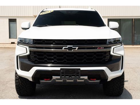 Used 2021 Chevrolet Tahoe Z71 w/ Rear Media and Nav Package AWD/4WD image 3