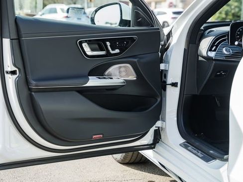 New 2026 Mercedes-Benz E 450 4MATIC Sedan image 39