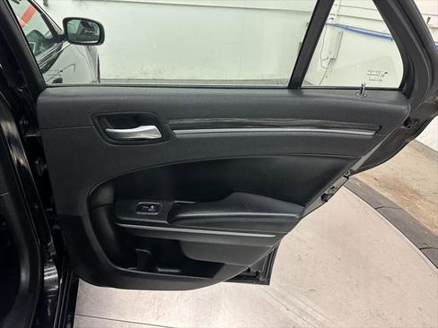 Certified 2021 Chrysler 300 Touring image 24