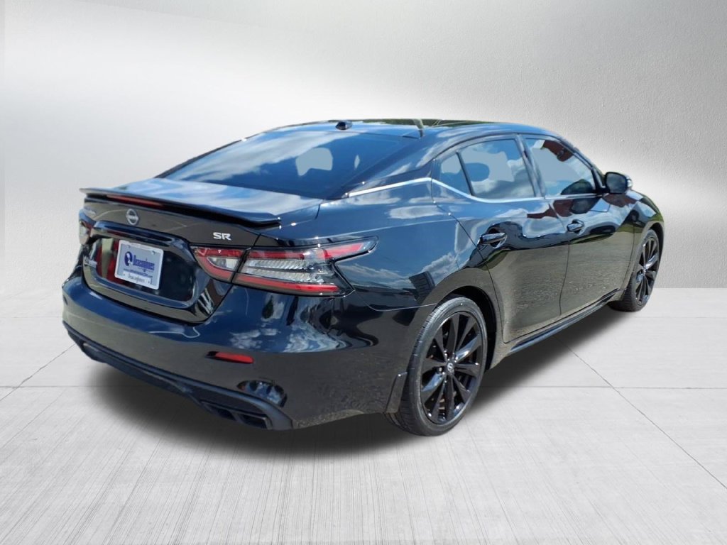 Used 2023 Nissan Maxima SR w/ Sport Mat Group FWD image 4