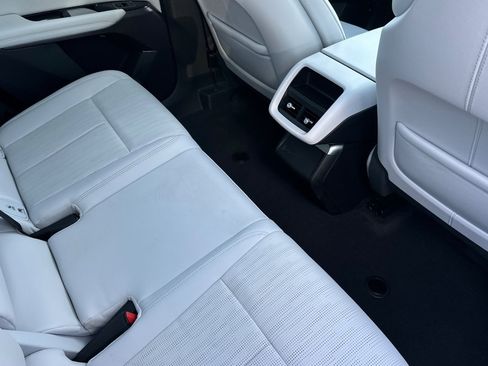 Certified 2025 Cadillac Lyriq Luxury image 17