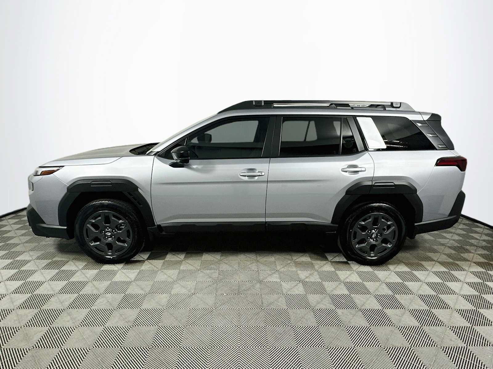 Certified 2026 Subaru Outback Premium AWD/4WD image 4