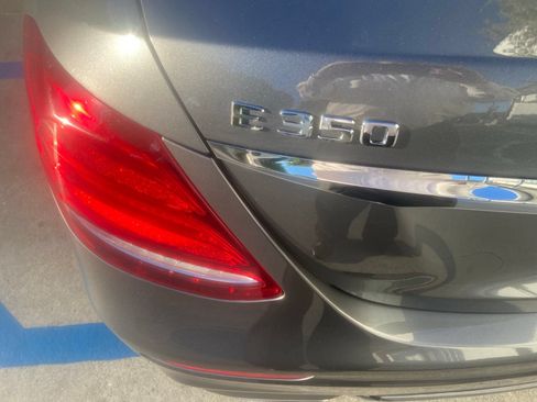 Used 2020 Mercedes-Benz E 350 4MATIC Sedan image 5