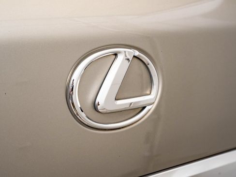Certified 2021 Lexus LX 570 4WD w/ Luxury Package image 18