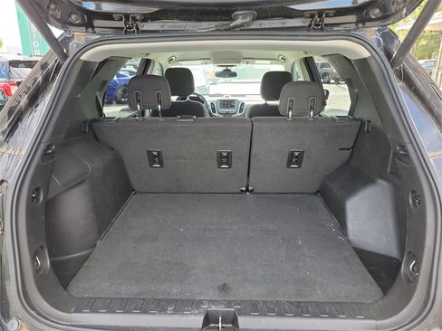Used 2019 Chevrolet Equinox LT w/ Driver Convenience Package image 7